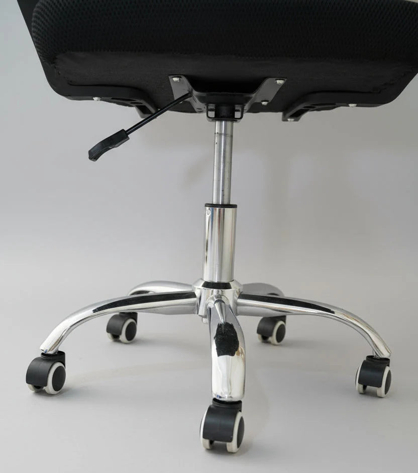 La chaise OfficeLux offre confort et luxe dans les moindres détails.