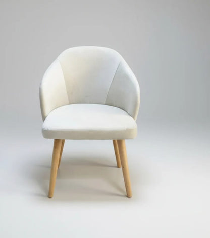 Un fauteuil luxueux une touche de luxe au premier coup d’œil.